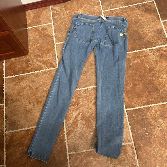 Freddy Jeans - Picture 2 of 3